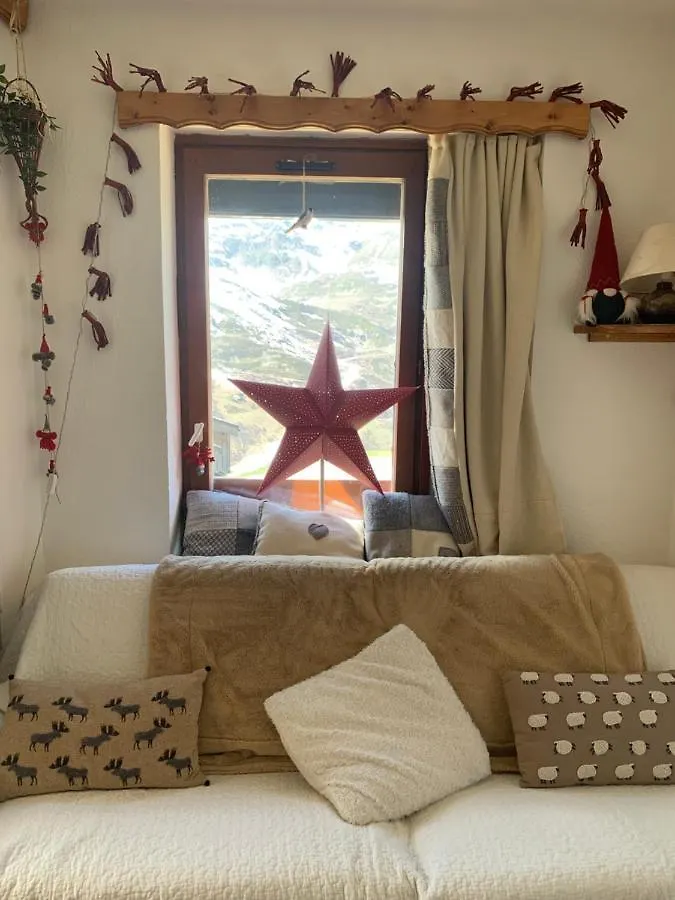 Appartement Cosy Et Ensoleille Reberty 2000 Vue Montagne サン・マルタン・ド・ベルヴィル アパート