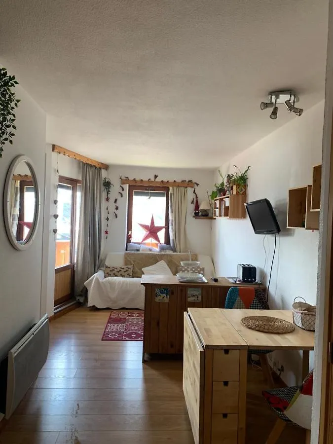Appartement Cosy Et Ensoleille Reberty 2000 Vue Montagne サン・マルタン・ド・ベルヴィル