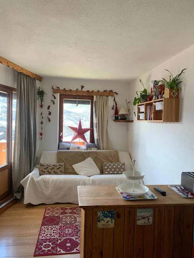 アパート Appartement Cosy Et Ensoleille Reberty 2000 Vue Montagne サン・マルタン・ド・ベルヴィル フランス